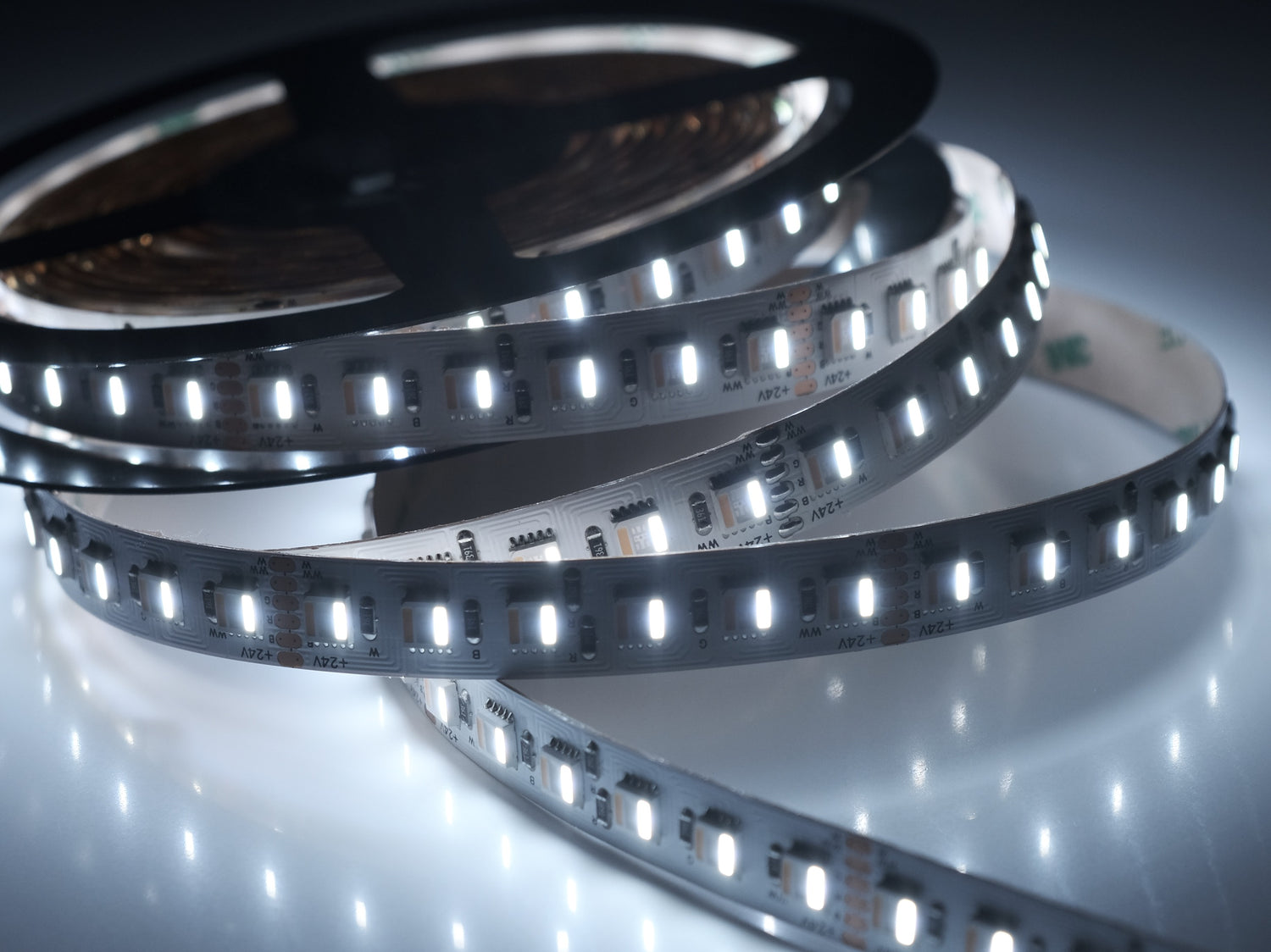 Led strip RGBWW warm wit en koud wit